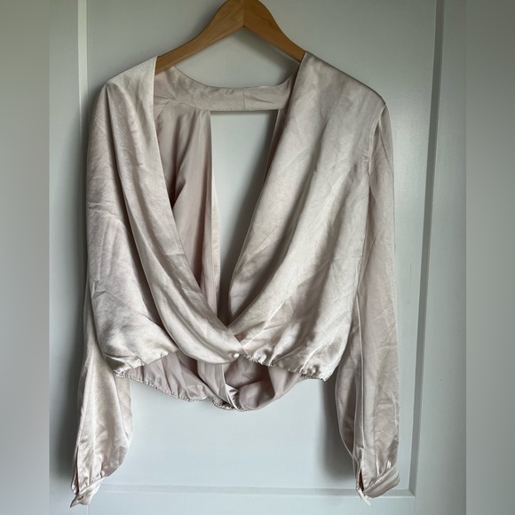 Lovers & Friends Whisper Top - Picture 3 of 5